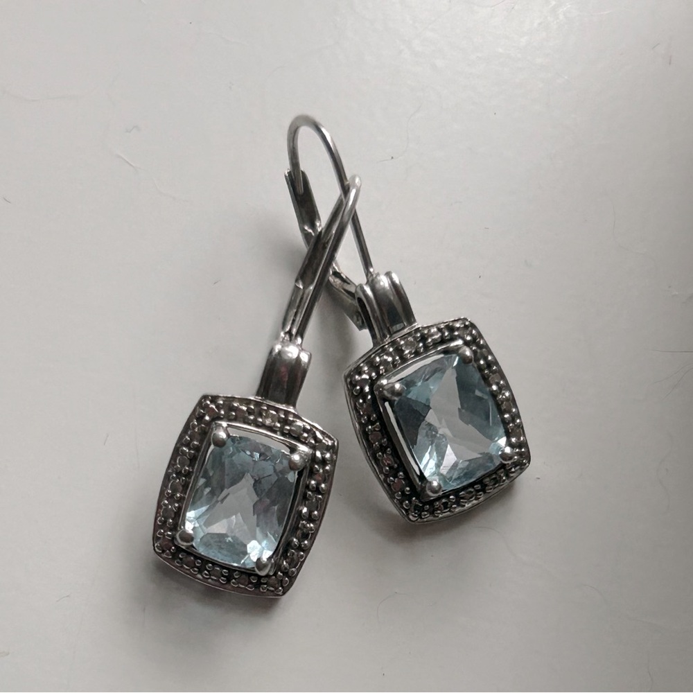 Real 925 silver earrings with aquamarine stone